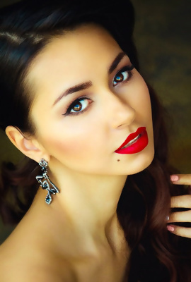 /Meet famous fitness star Helga Lovekaty