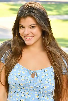 FTV Scarlett Flashes At Public