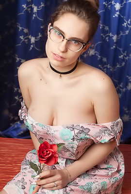 Liza Loo Flaunts Her Shaved Pussy And Large Breasts In Alluring Poses